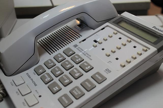 Jedni zabrali telefon, drudzy mieli narkotyki