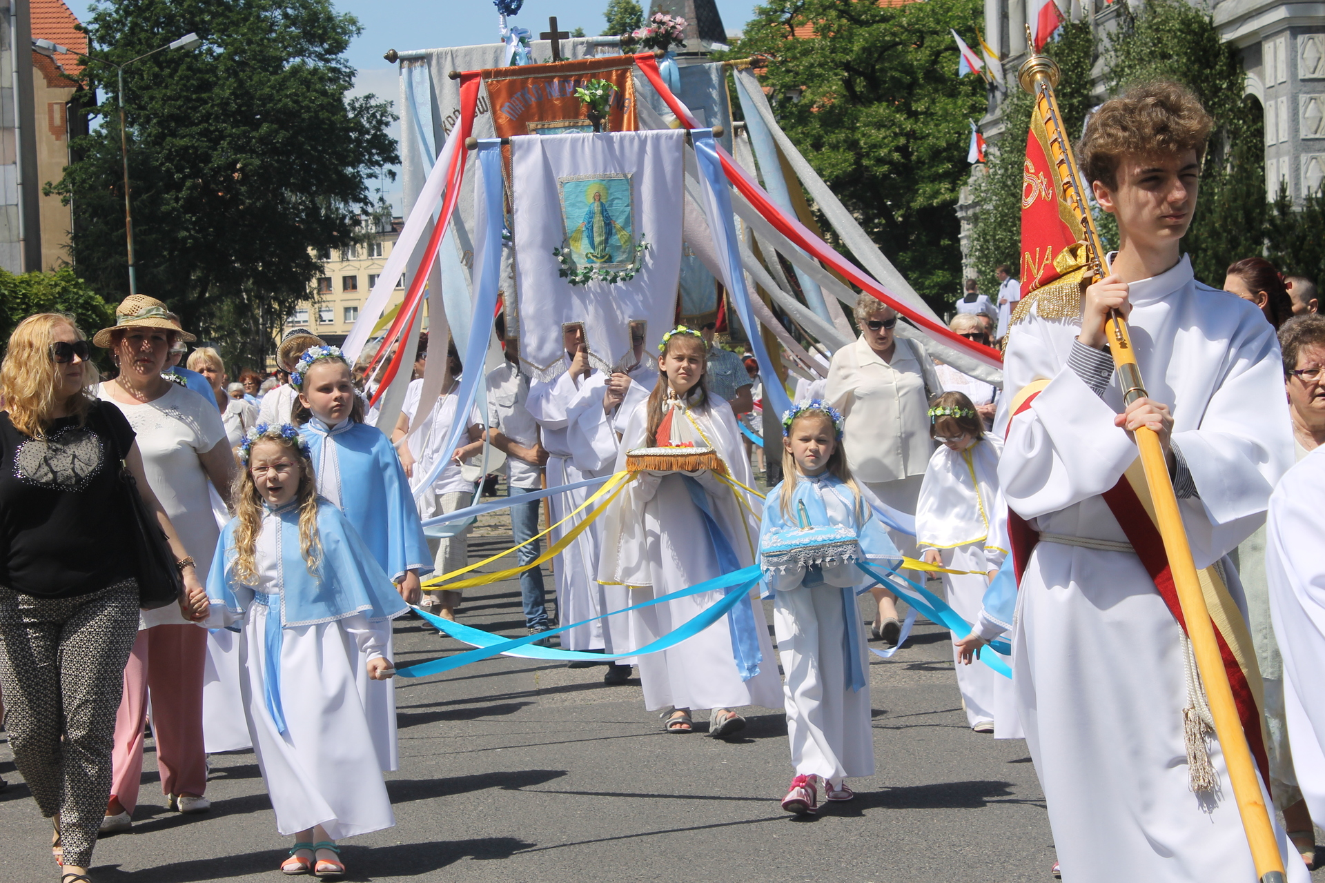 Procesje przejdą przez Legnicę. Będą utrudnienia