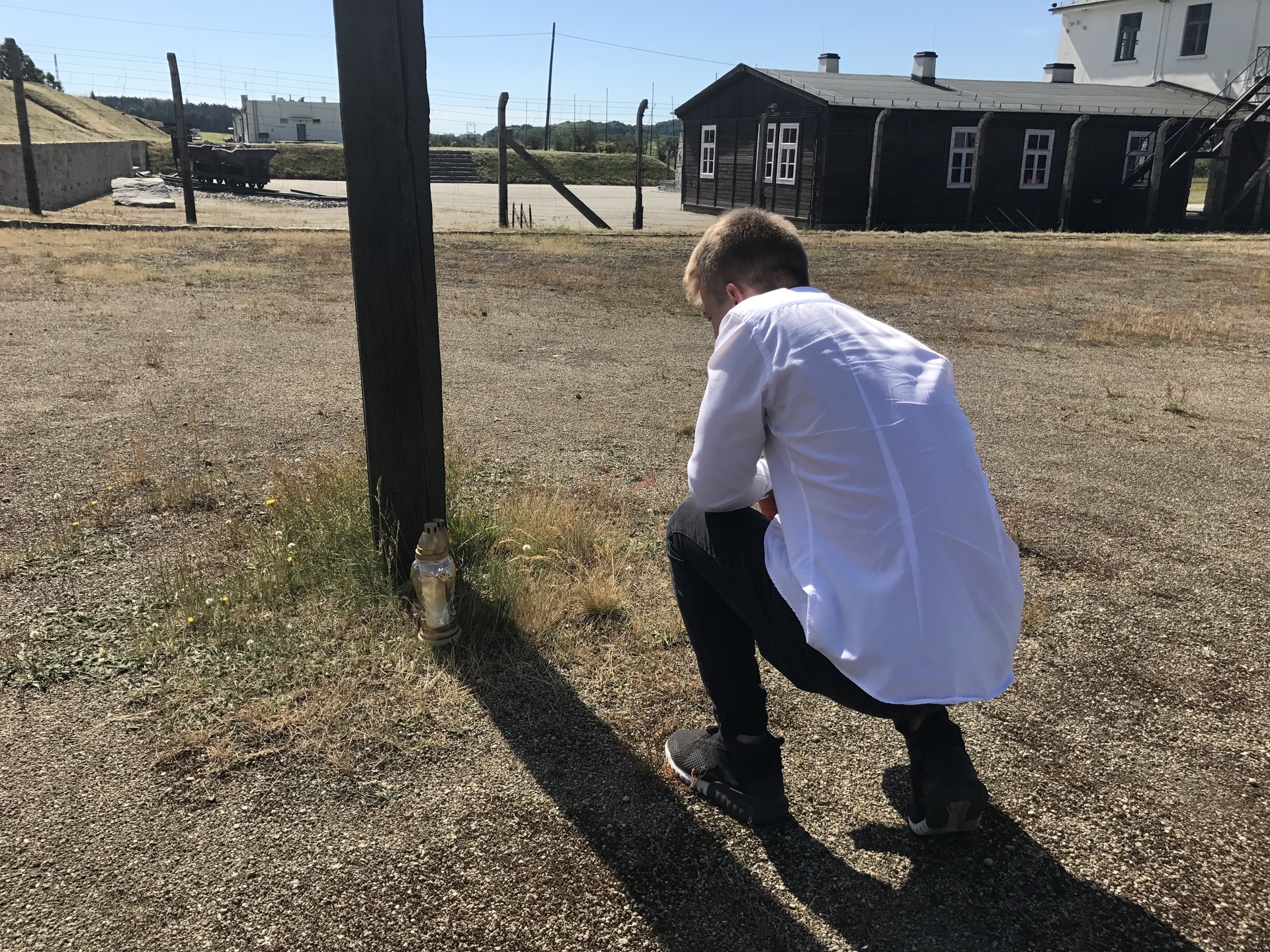 Uczeń wraca do Gross-Rosen i przeprasza (WIDEO)