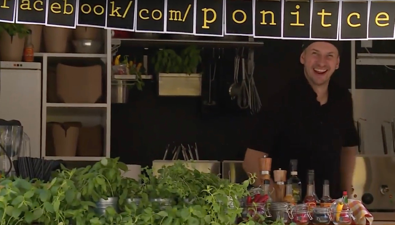 Wesoło i apetycznie, czyli Satyrykon po nowemu (WIDEO)