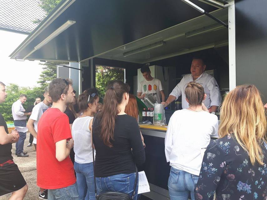 Chocianowianie opanowują food trucki