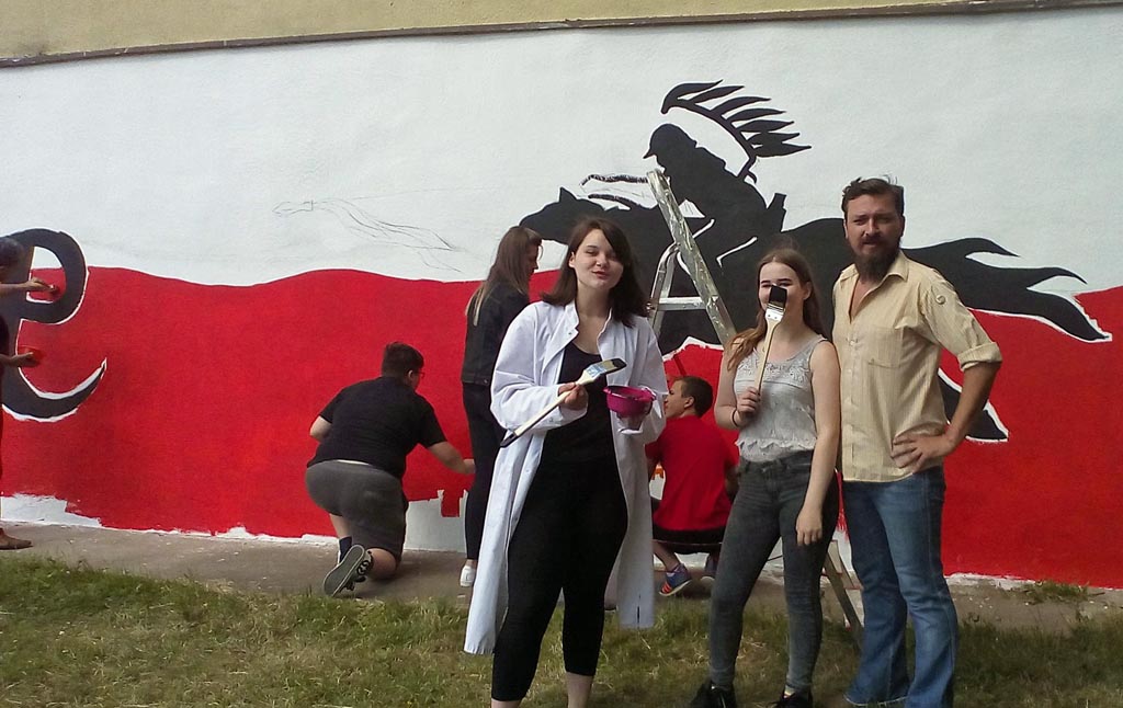 Patriotyczne graffiti na Jaworniku