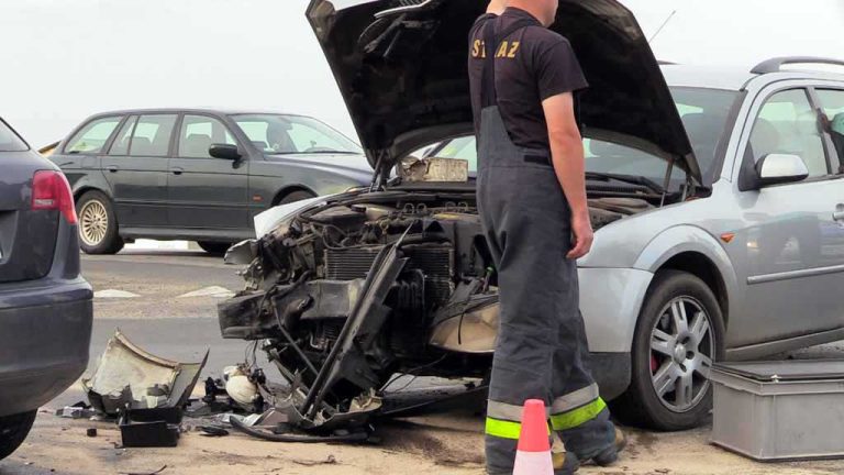 Nie zdążył przed audi (WIDEO, FOTO)