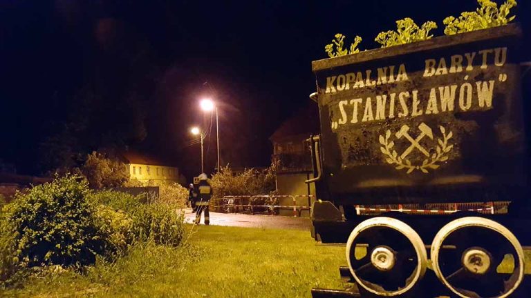 Uwaga: lipa pod napięciem! Wichury znów dały się we znaki