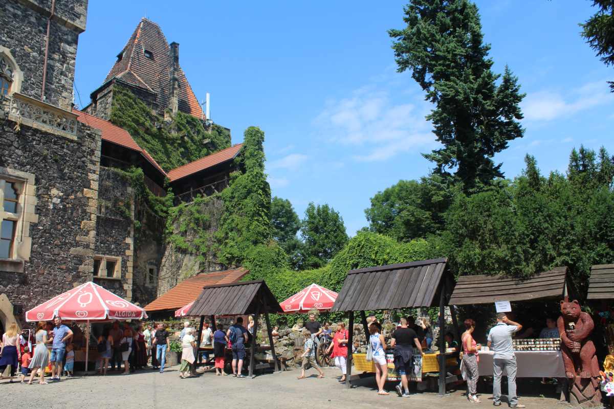Lipy zakwitną na Grodźcu