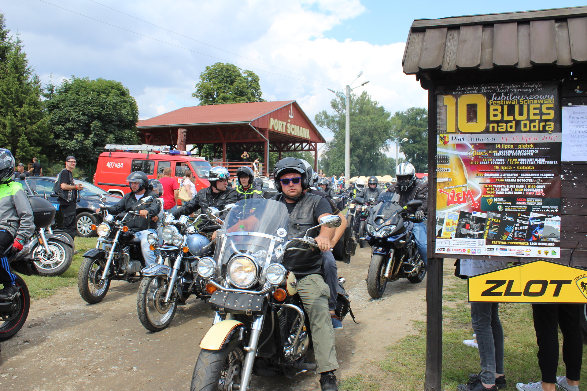 Motocykliści zjechali do Ścinawy (WIDEO)