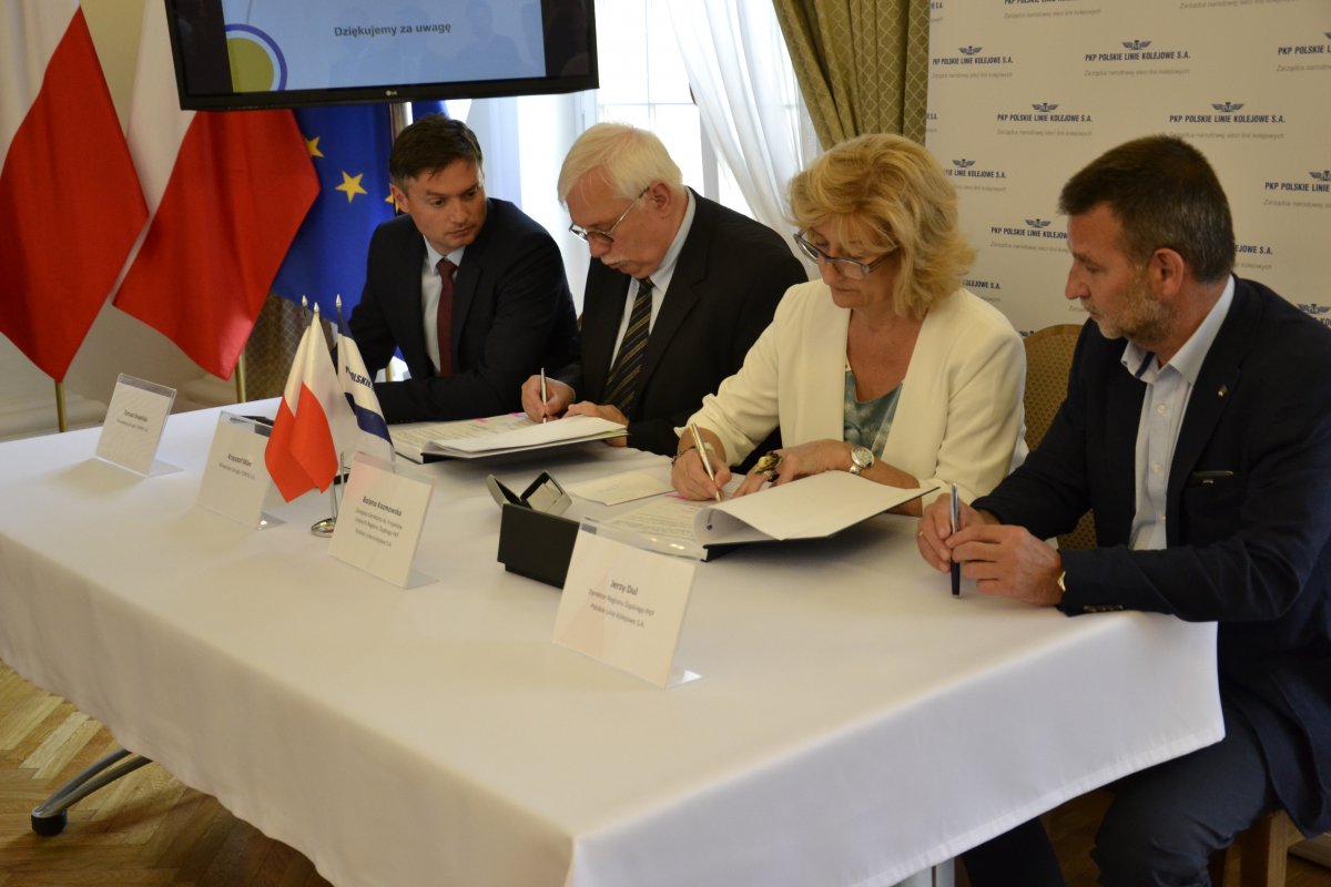 Koniec kolejowego serialu. Umowa podpisana! (AKTUALIZACJA)