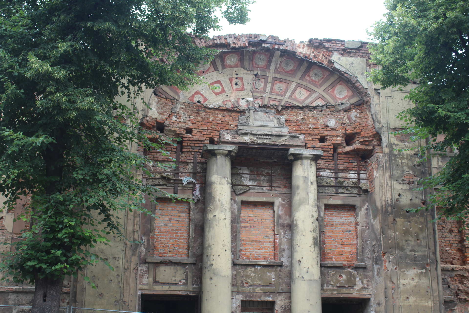 Ruszy odbudowa ruin głogowskiego teatru (WIDEO, FOTO)