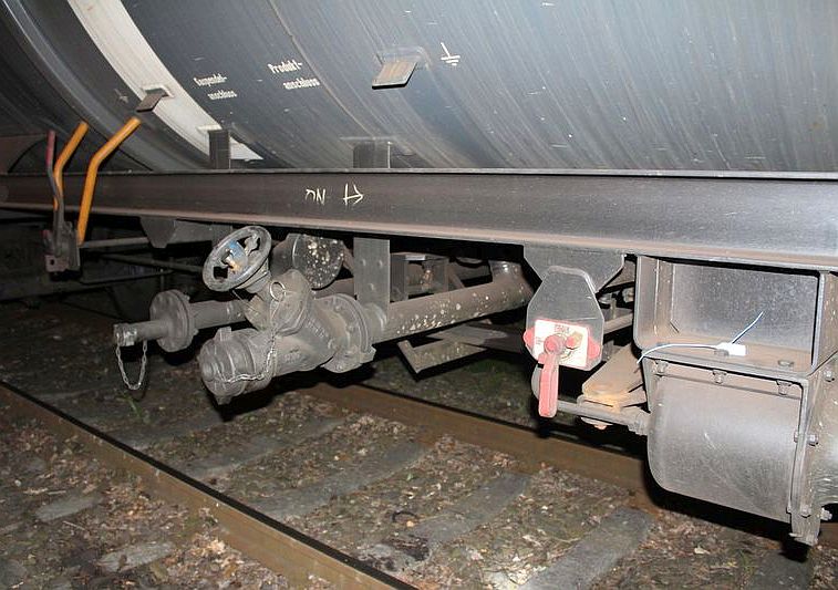 Darmowe paliwo lało się strumieniami (WIDEO)