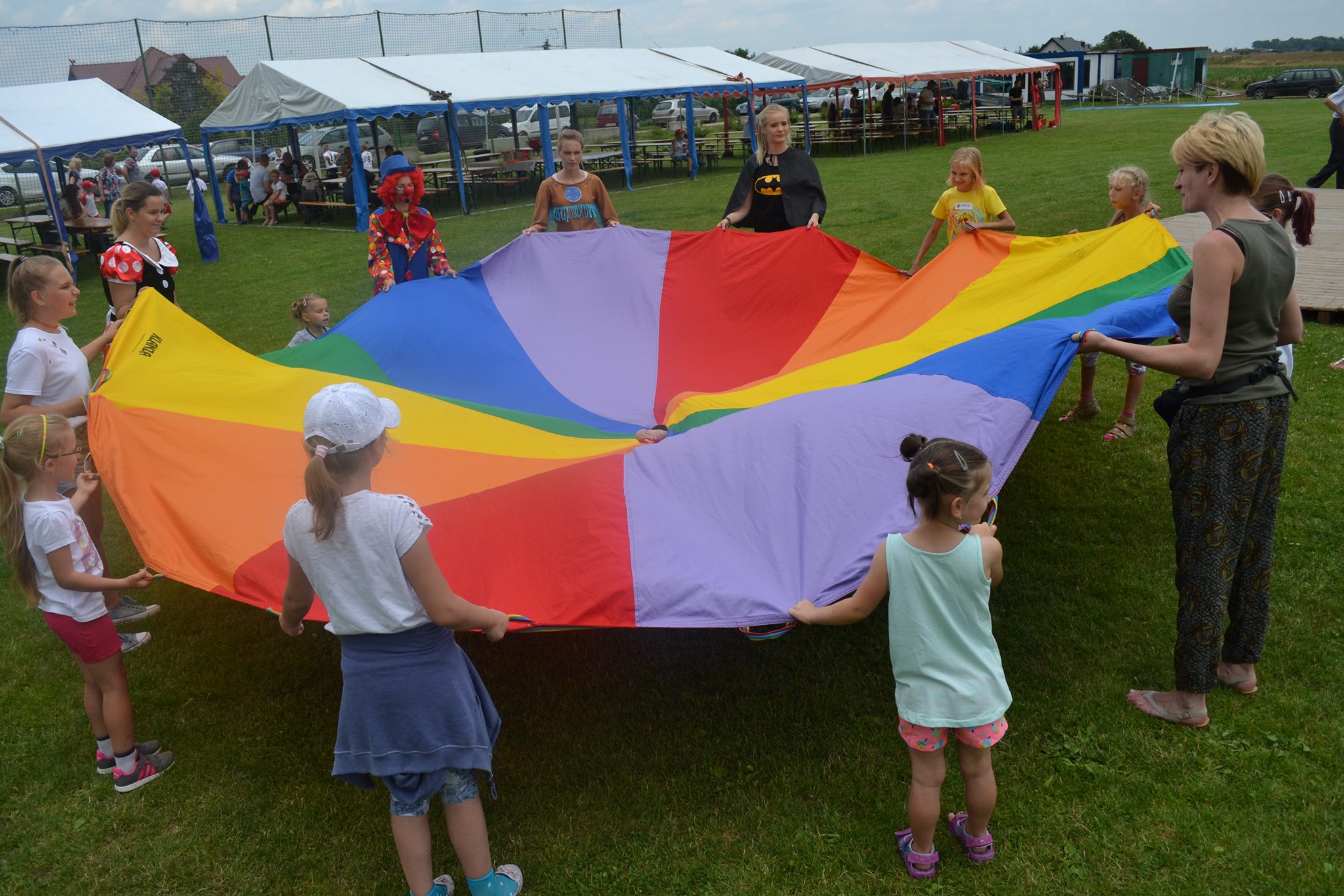 Strongmani i karatecy na legnickim festynie