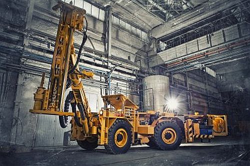 Zanam łączy siły z Famurem