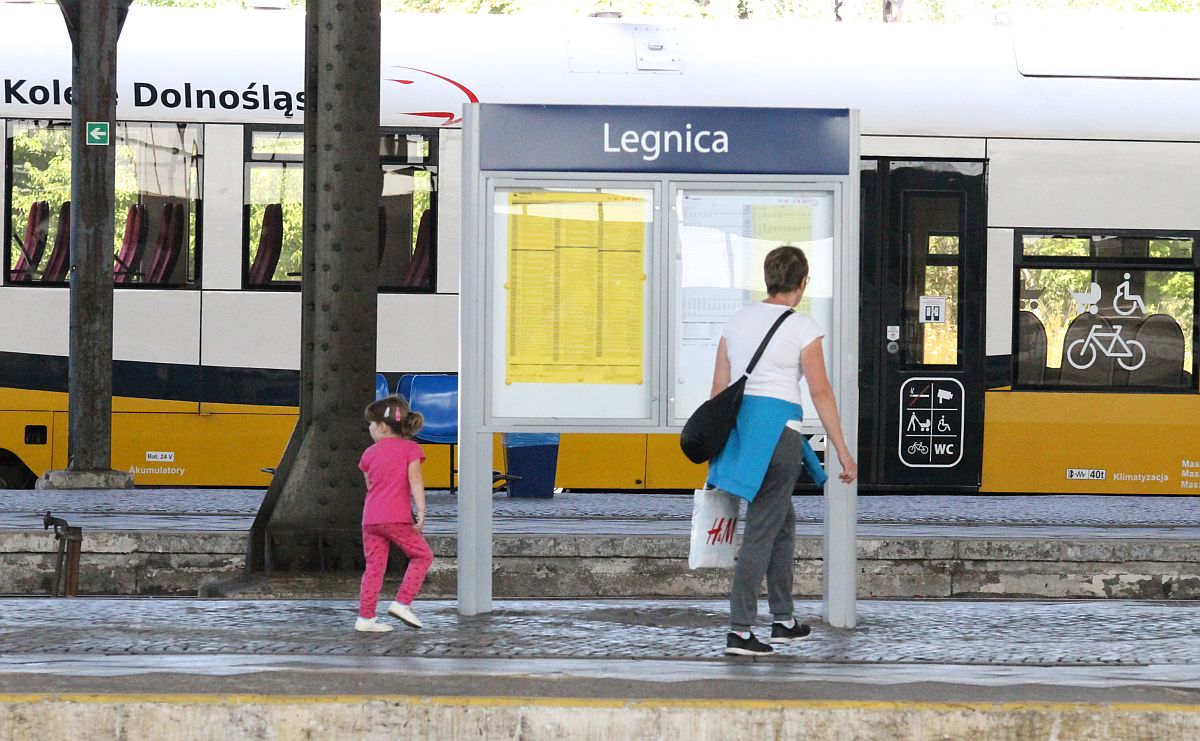 Pociągiem na samorządowym bilecie