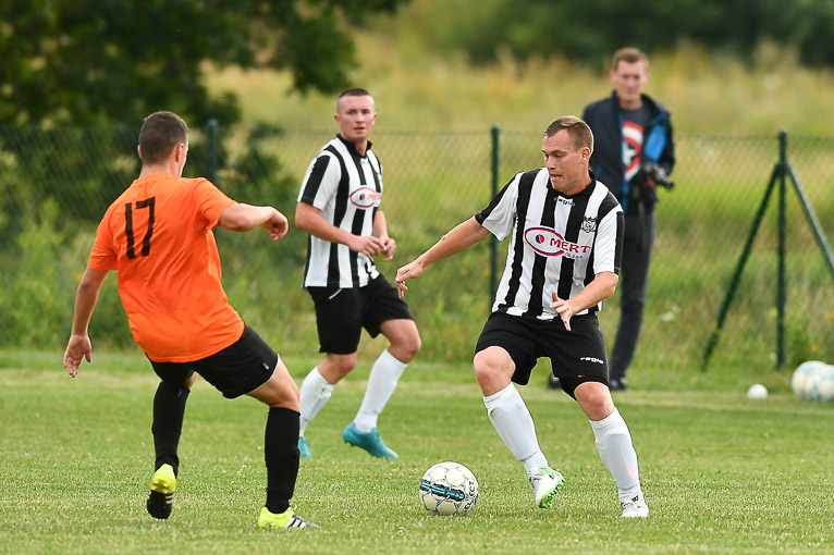 Przerwany mecz w Buczynie! (FOTO)