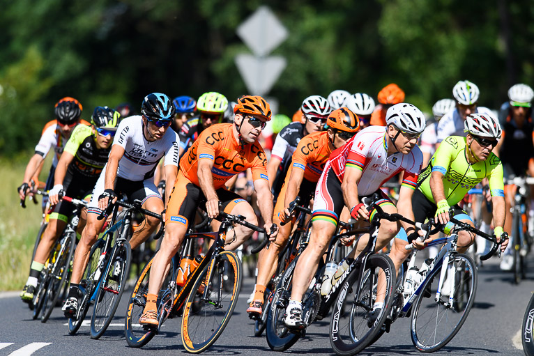 Kolarze przejęli szosy (FOTO)