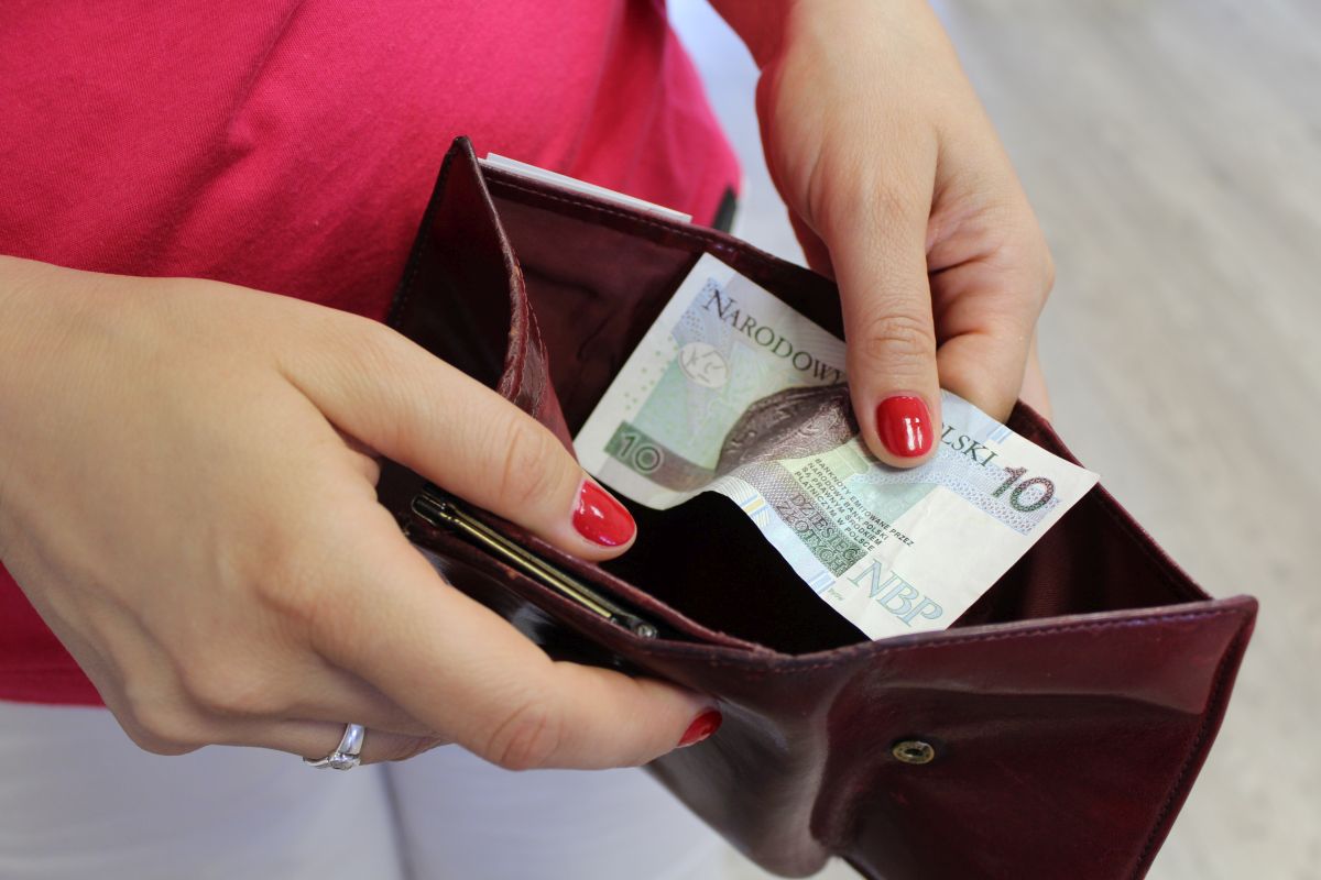 Zadłużeni na 76 miliardów