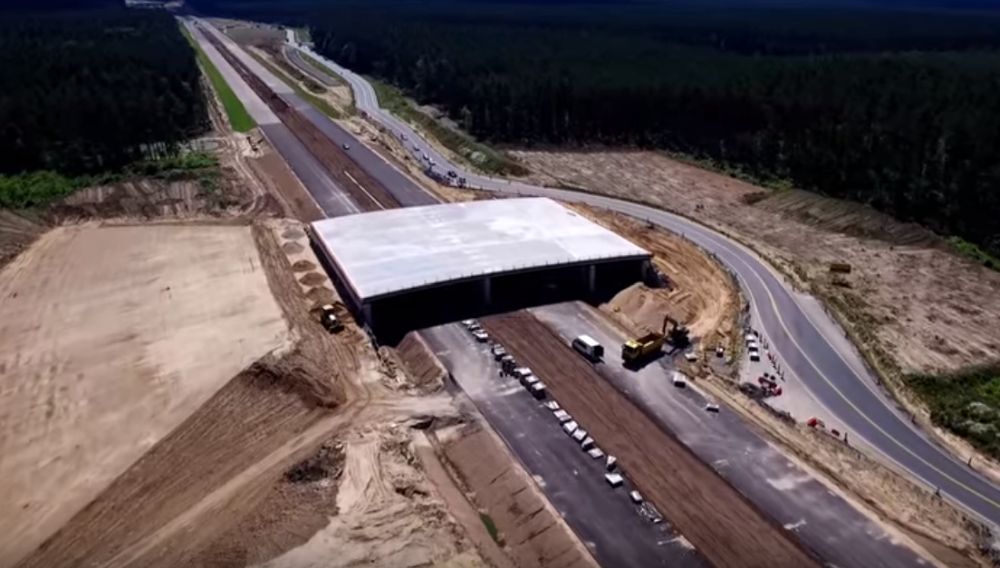 Z lotu ptaka: budowa drogi S3 (WIDEO)
