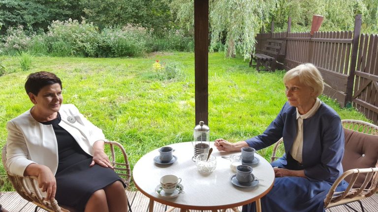 Premier z wizytą u legnickiej opozycjonistki