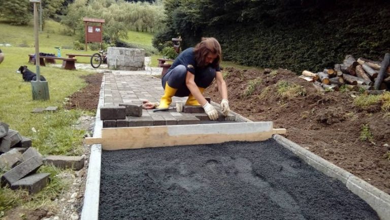 Gmina daje pieniądze, mieszkańcy zakasują rękawy