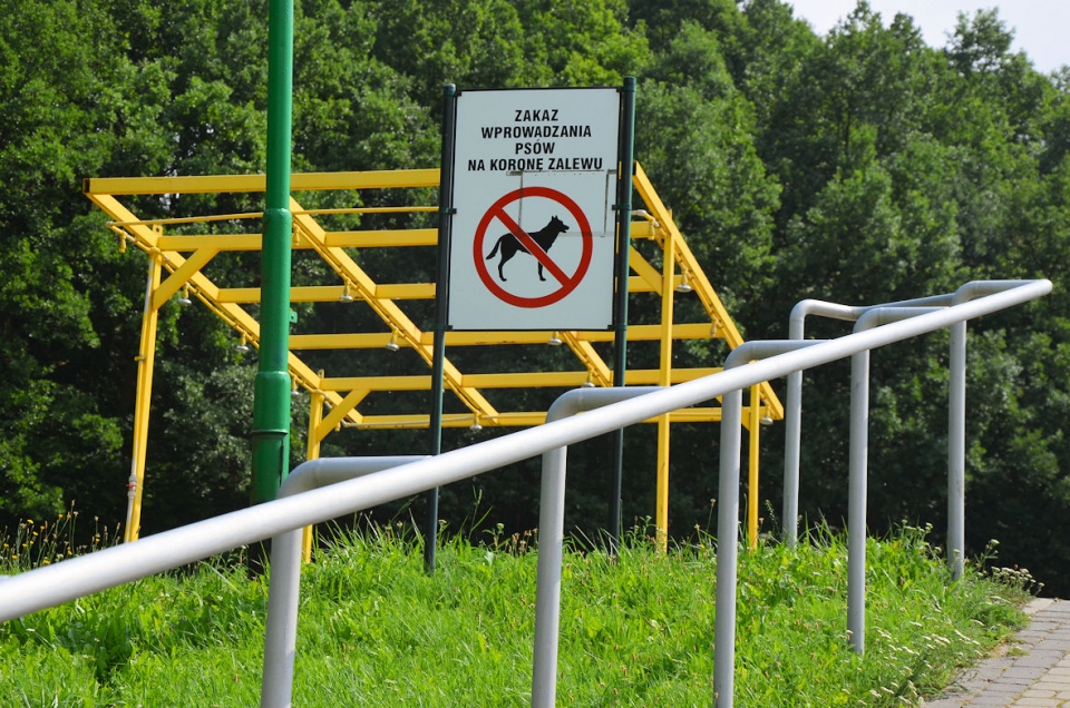 Prysznice nad zalewem już zakręcone