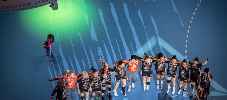 Mecz charytatywny z mistrzem Polski