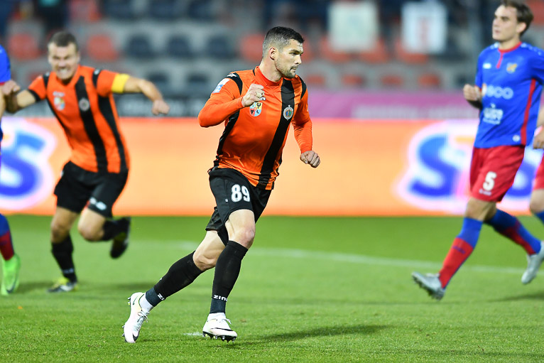 Chrobry nowym liderem! (FOTO)