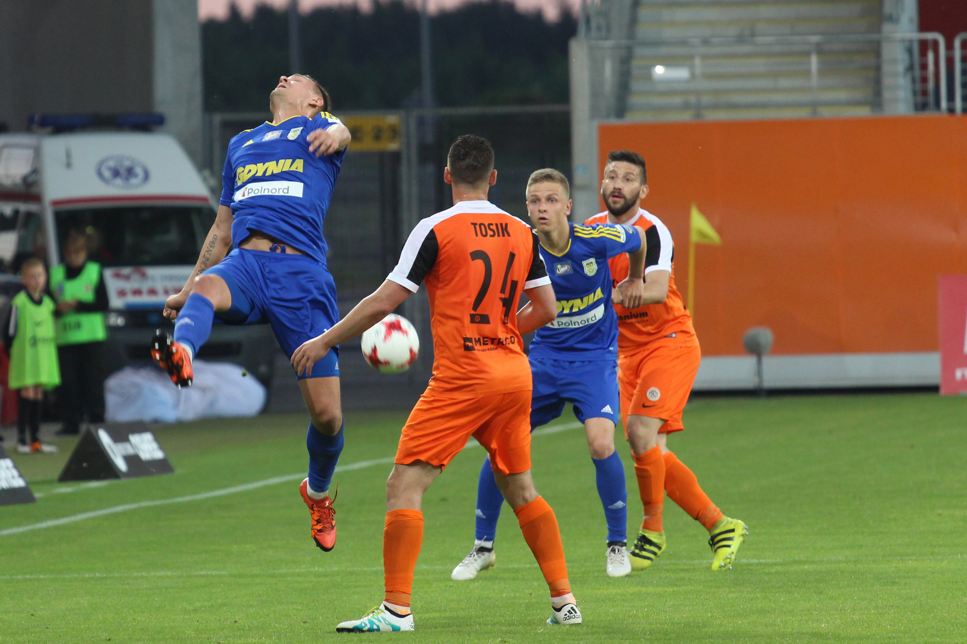 Remis w meczu przyjaźni