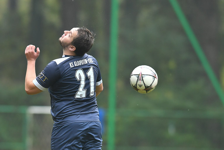 Transportowiec wciąż liderem (FOTO)