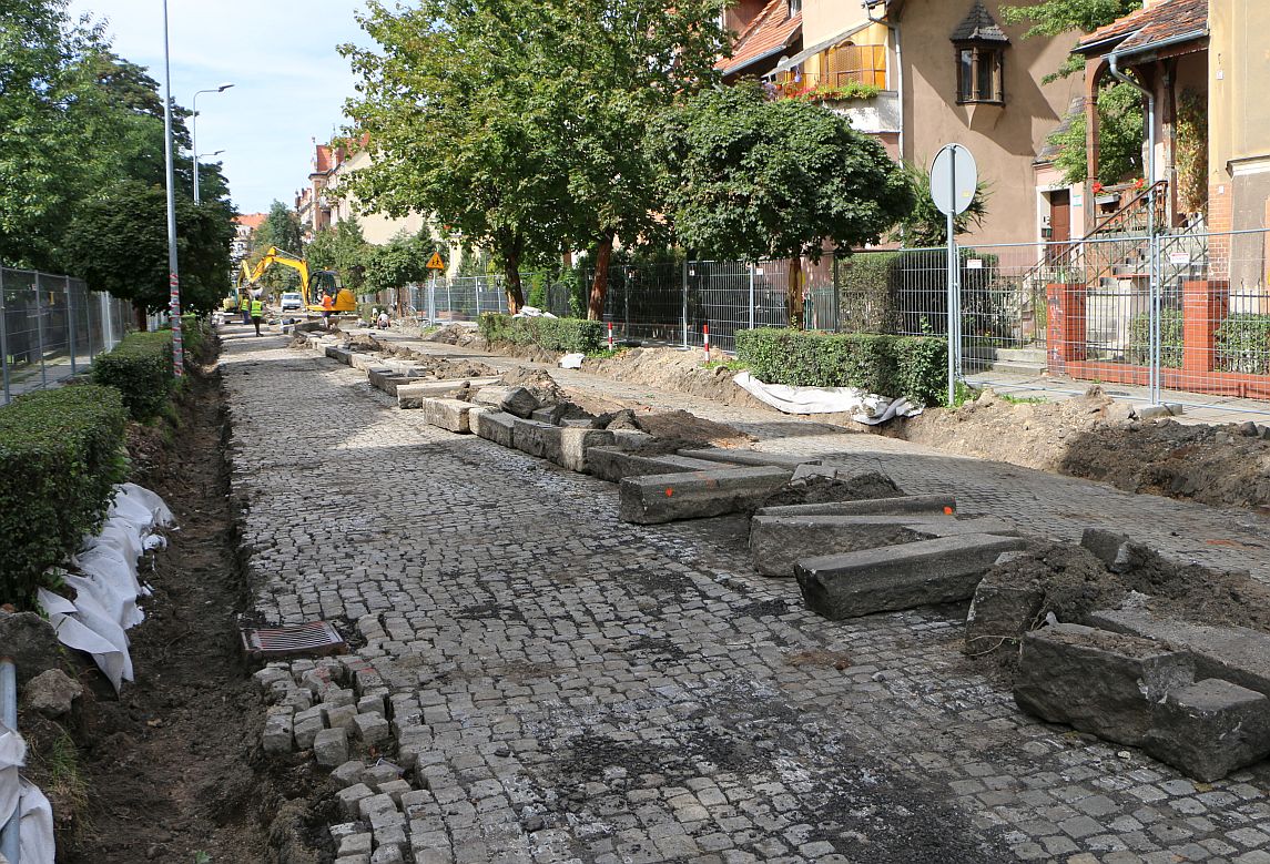 Prezydent doradza kierowcom: Legnicą na skróty