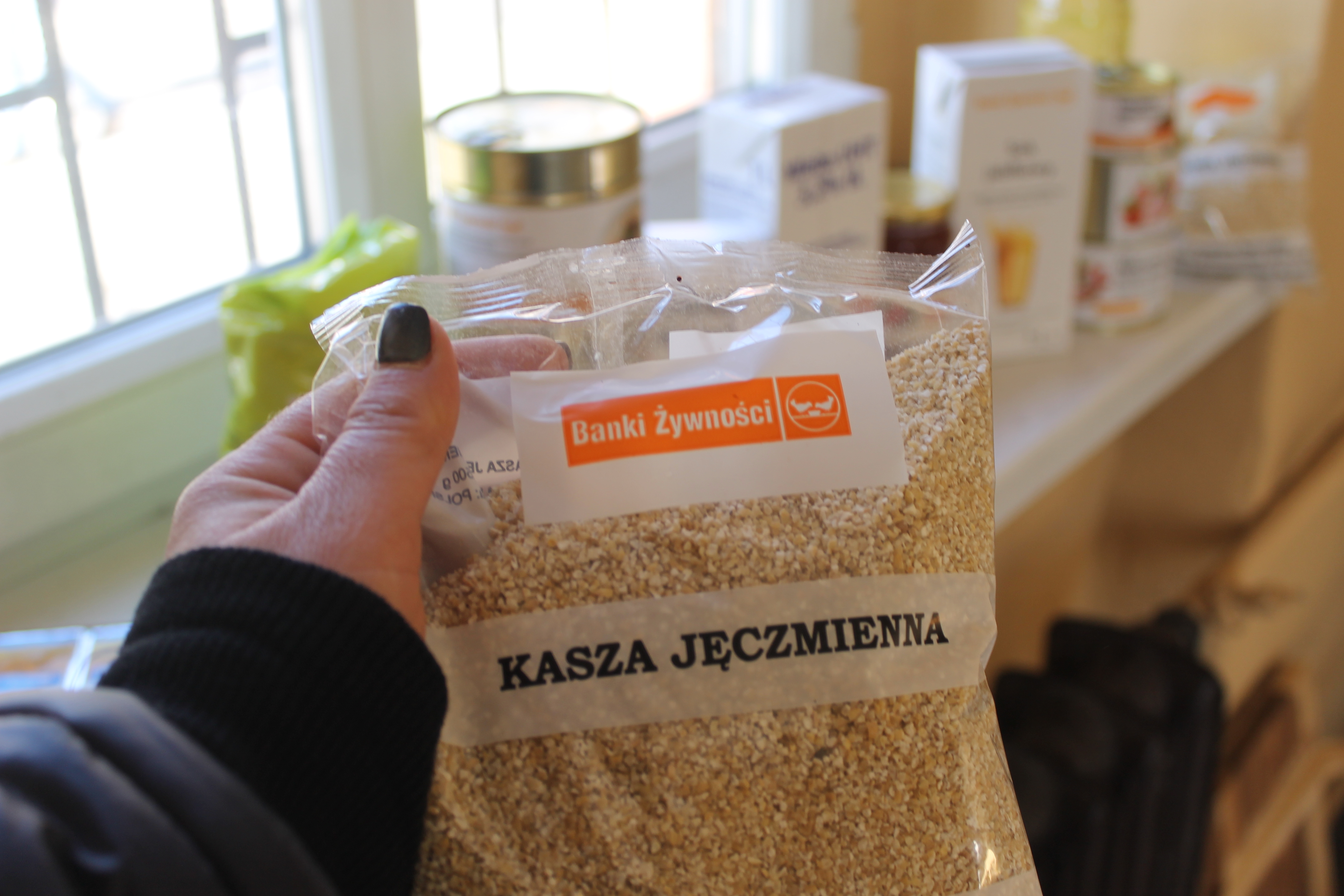 Ryż i pasztety dla potrzebujących prochowiczan