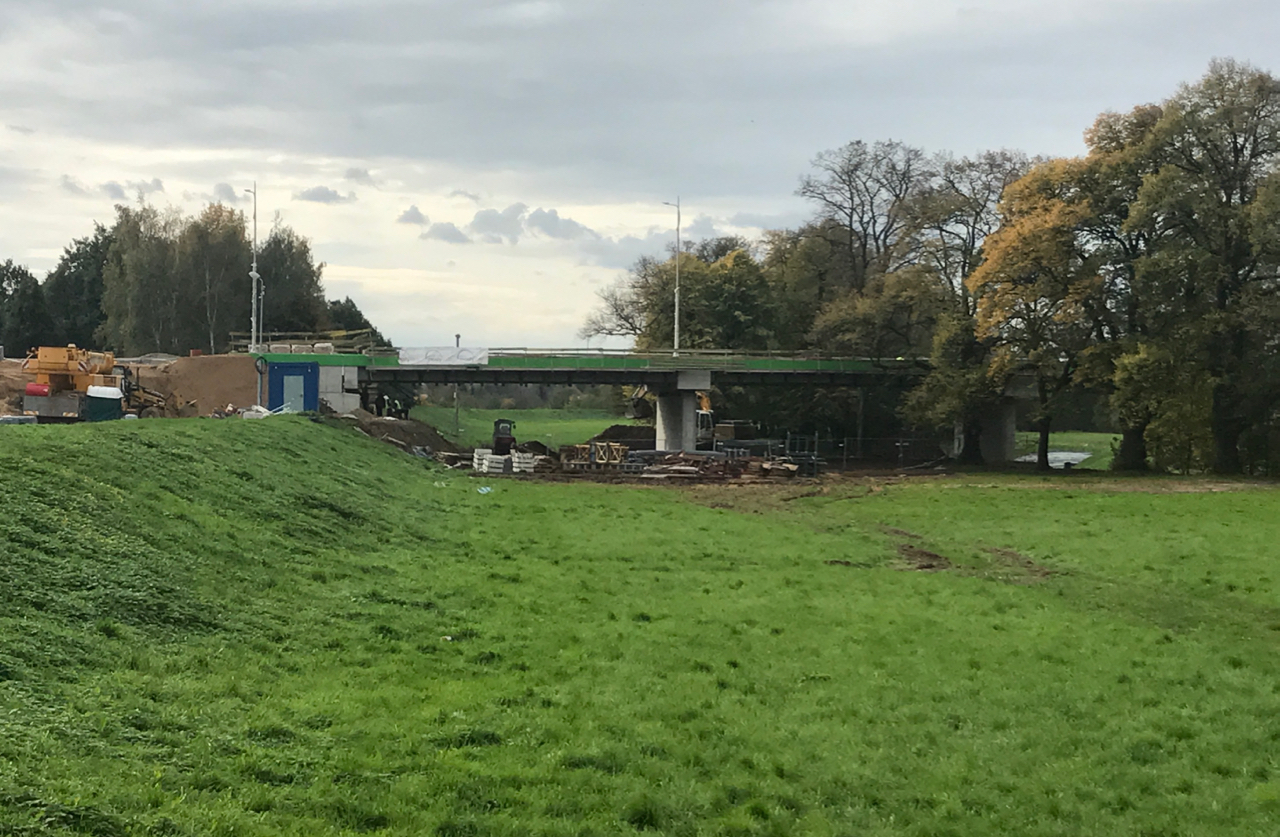 Nowy legnicki most wytrzymał obciążenie 150 ton (WIDEO)