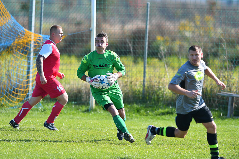 Fortuna rozbita przez Zryw (FOTO)