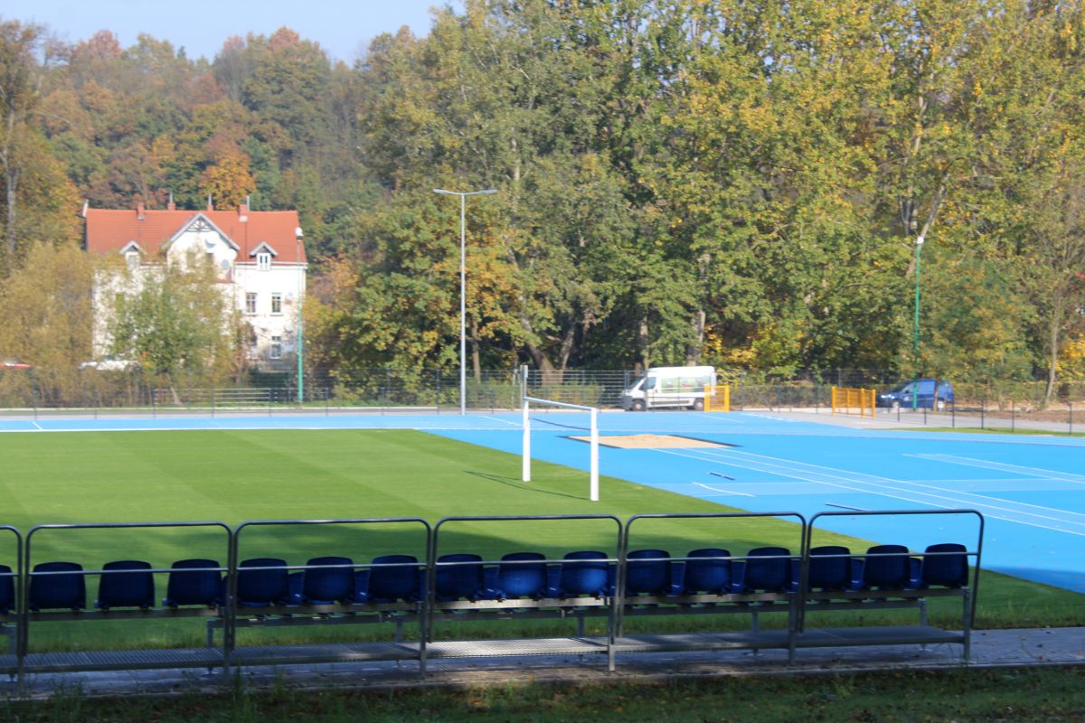 Boiska wciąż zamknięte. Powodem wymagania sanitarne