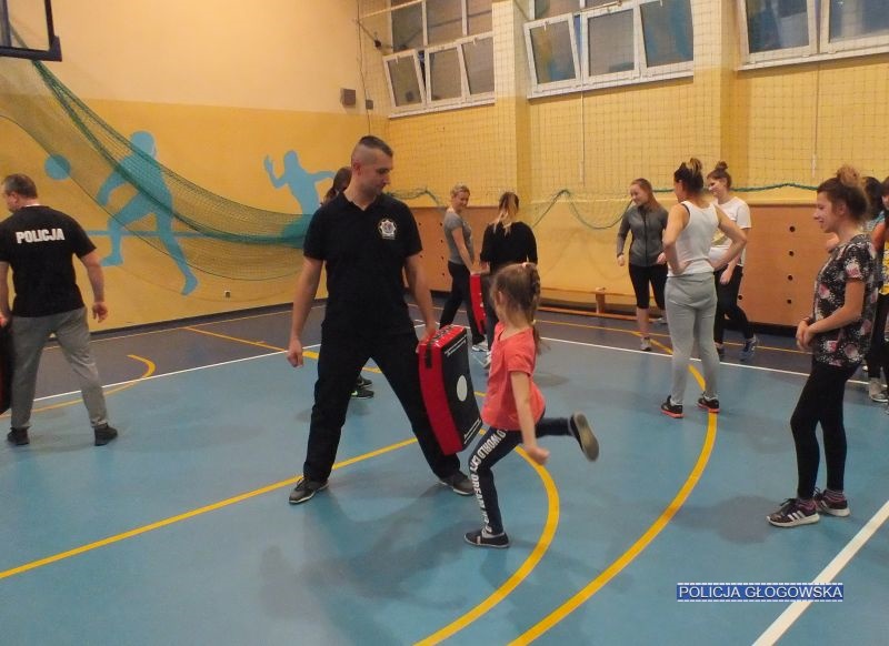 Jak obronić się przed napastnikiem? (FOTO)