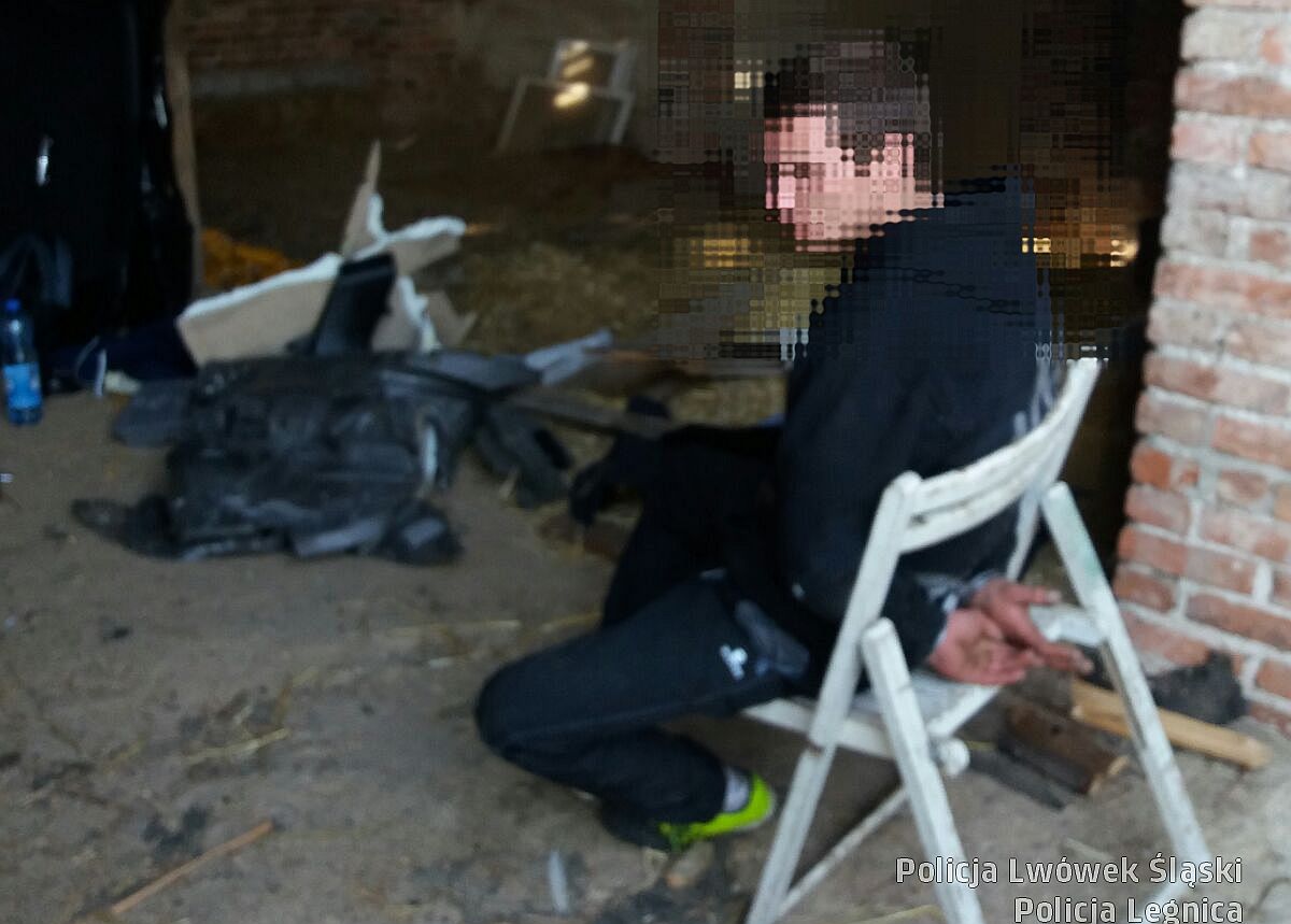 Ukradli BMW „na walizkę”. Wpadli pod Legnicą (WIDEO)