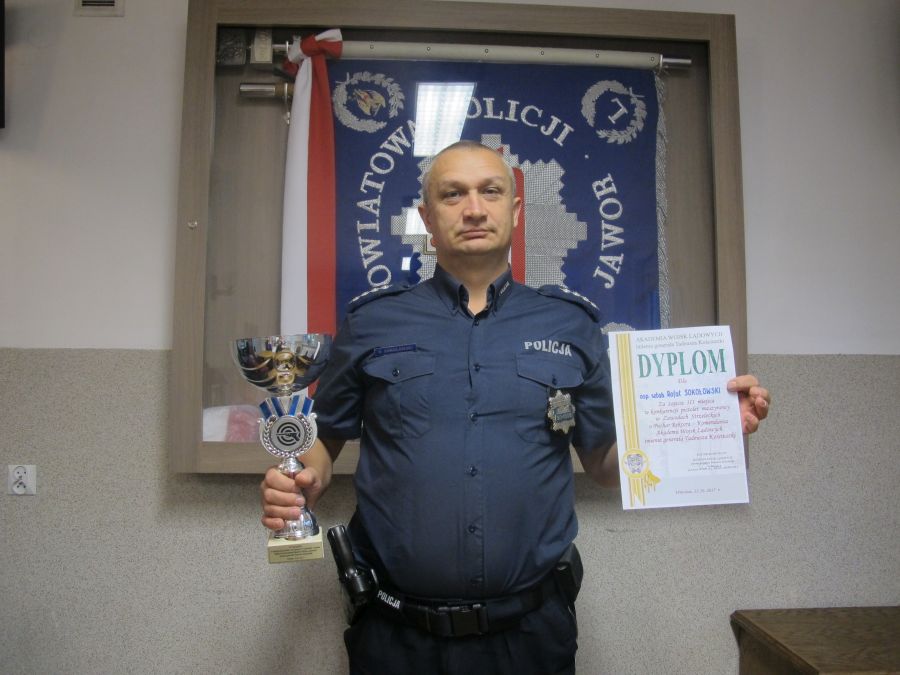 Policjant z Jawora trzecim strzelcem w Polsce! (FOTO)