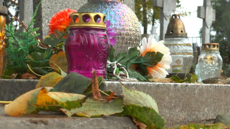 Zaduszki, czyli współczesny odpowiednik Dziadów