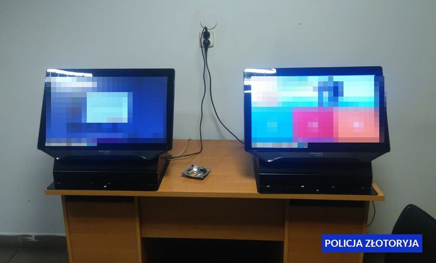 Policjanci zamknęli domowe kasyno