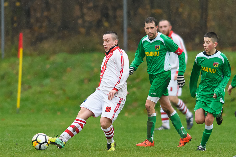 Nysa rozbita w Zagrodnie (FOTO)