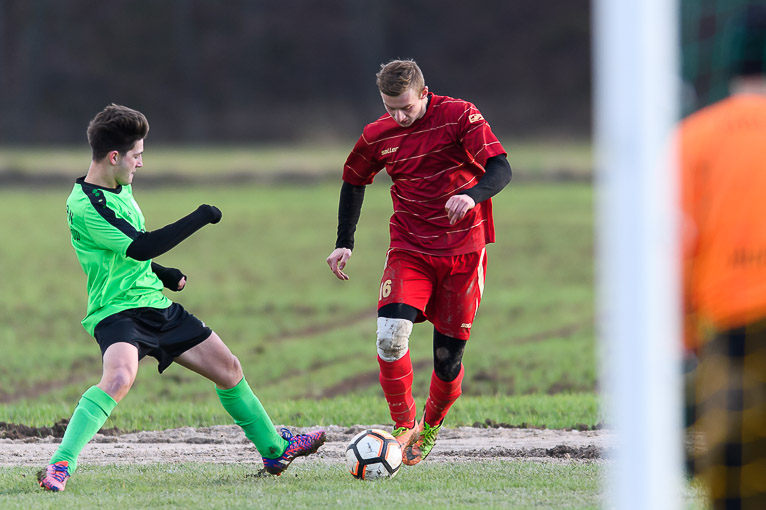 Pewna wygrana Skory nad Huraganem (FOTO)