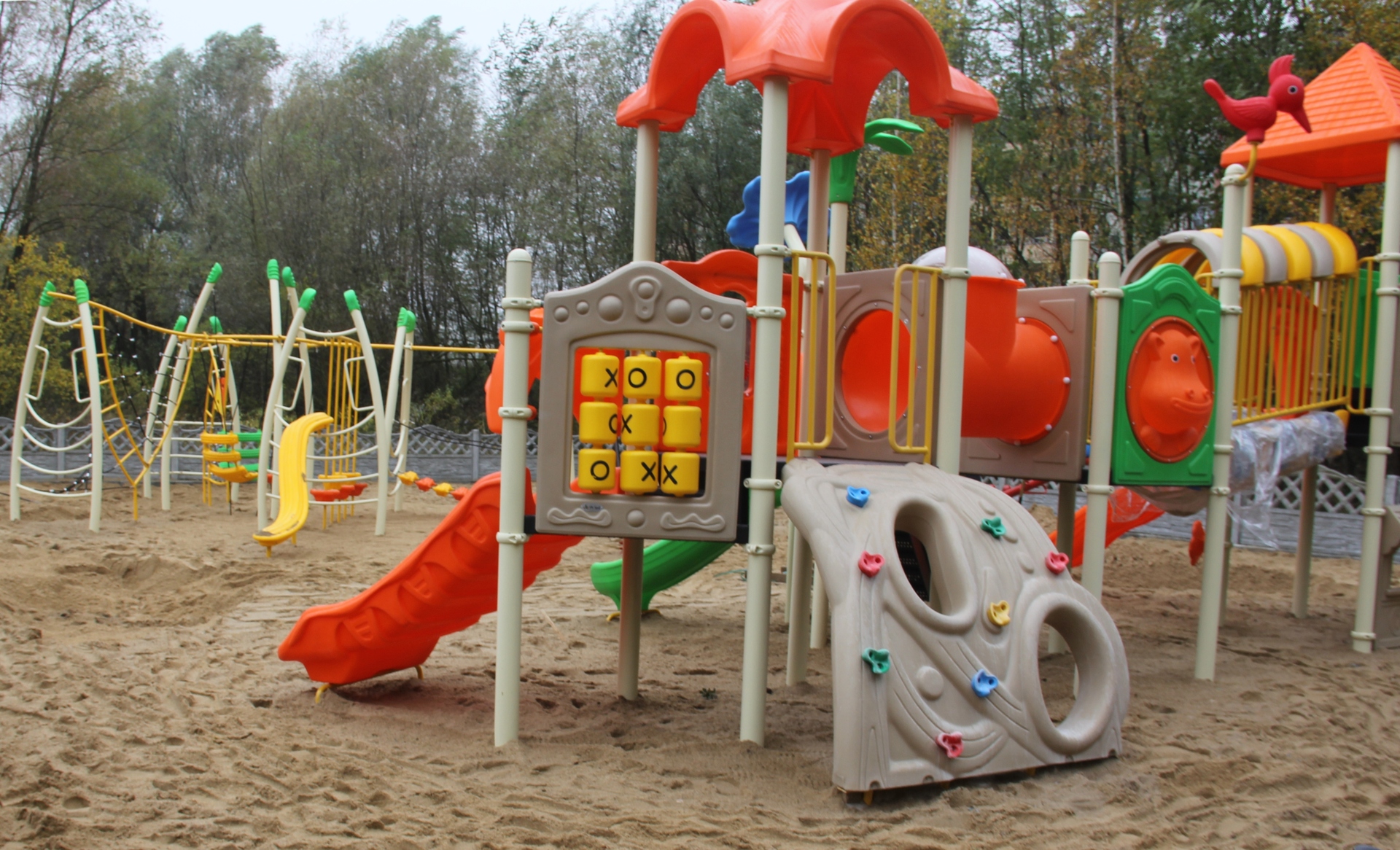 Wszystkie huśtawki z surowców wtórnych