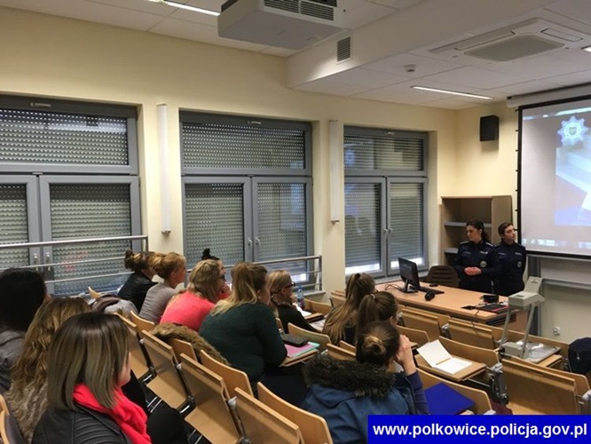 Policjantki spotkały się ze studentami