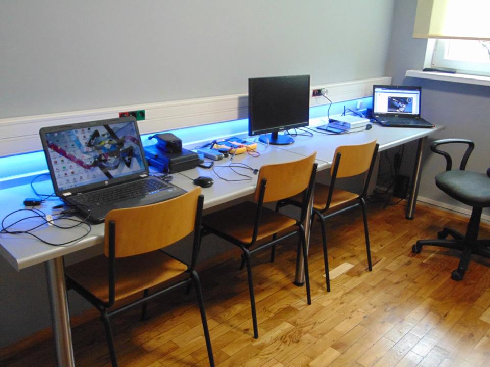 Sami zaprojektowali laboratorium