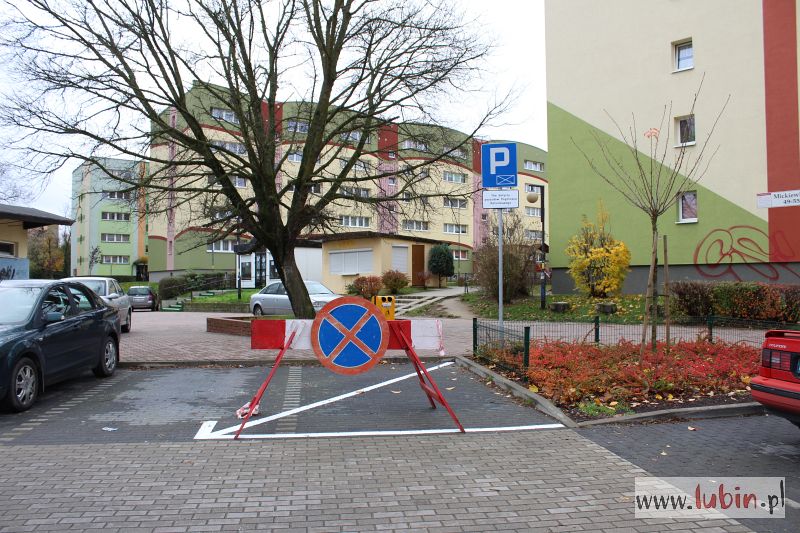 Karetka i straż nie miały jak dojechać