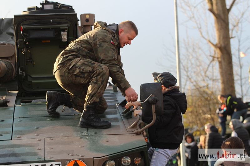 Żołnierze pod halą. Rozpoczyna się rok świętowania (FOTO)