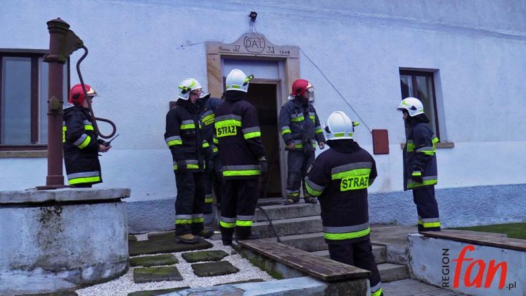 Pożar plebanii w Pomocnem (WIDEO)