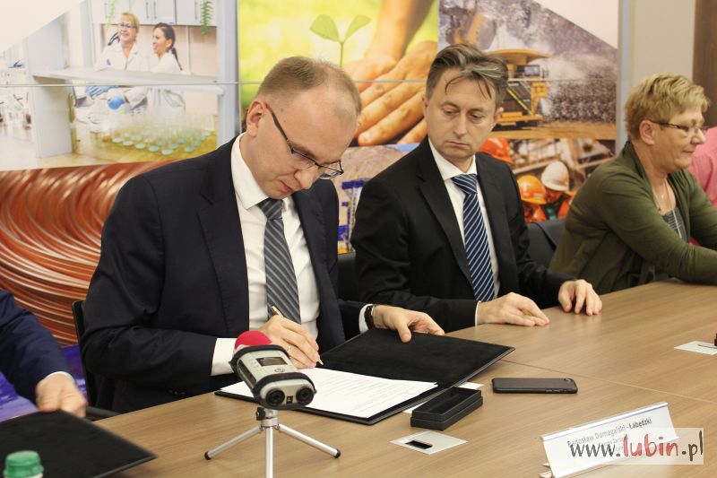 Powiększą zbiornik Żelazny Most (WIDEO)