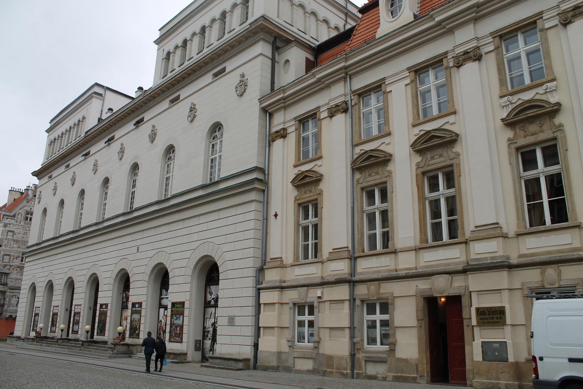 Teatr Modrzejewskiej gra dla Ukraińców