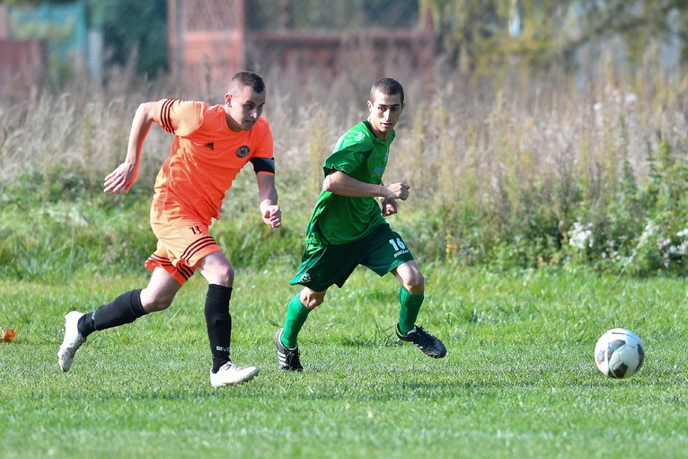 Niedosyt w Orsku, dwycyfrówka Mazura i Czuby