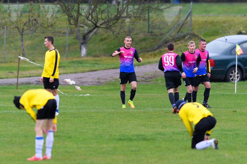 Ofensywa Orlika prowadzi do awansu