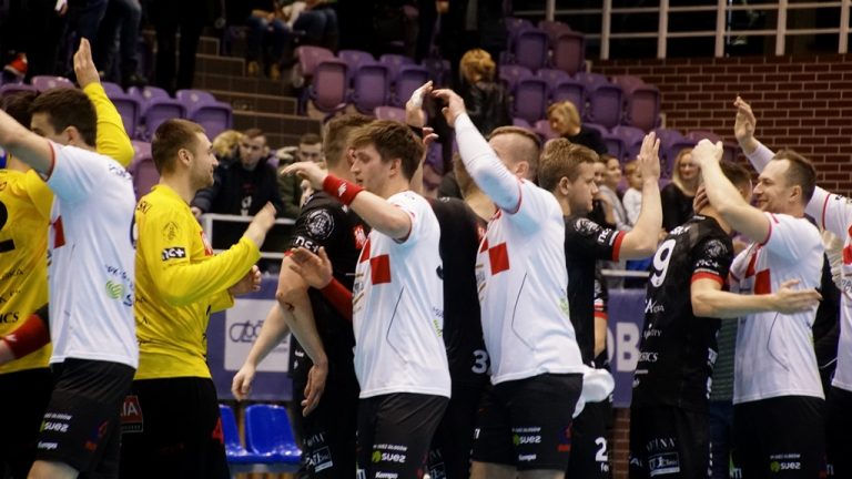 Wyrównany mecz z Głogowie (FOTO)